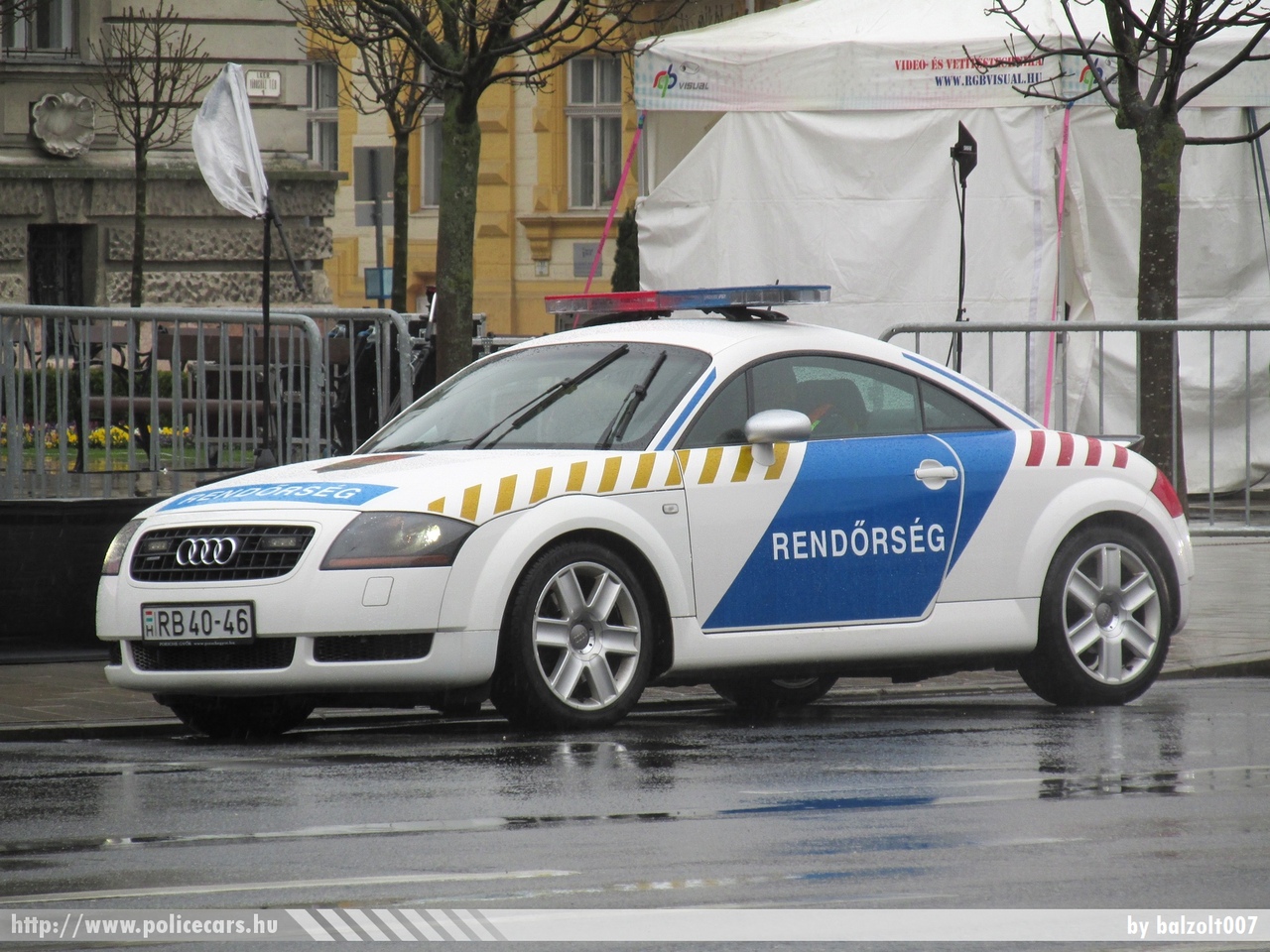 Audi TT, fotó: balzolt007
Keywords: rendőr rendőrautó rendőrség magyar Magyarország RB40-46 police policecar Hungary hungarian