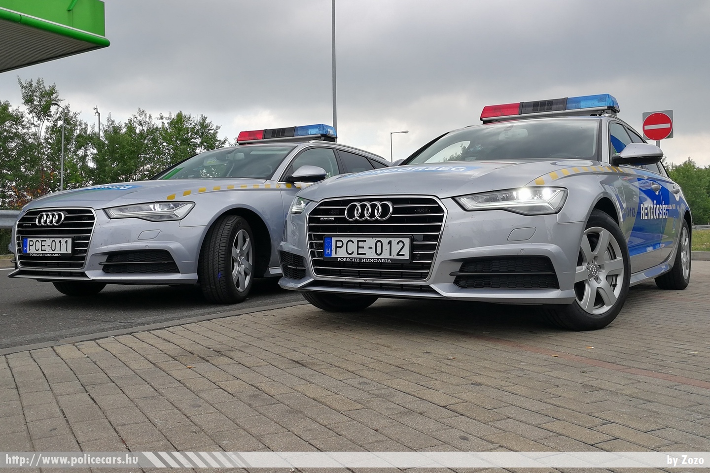 Audi A6 Avant quattro, fotó: Zozo
Keywords: rendőr rendőrautó rendőrség magyar Magyarország PCE-011 PCE-012 police policecar Hungary hungarian