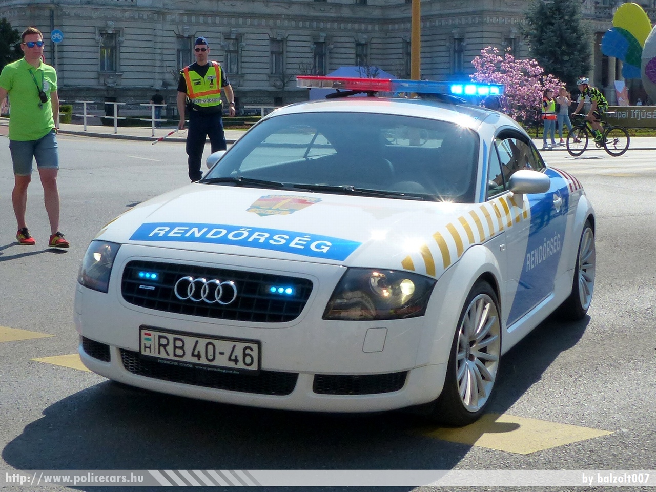 Audi TT, fotó: balzolt007
Keywords: rendőr rendőrautó rendőrség magyar Magyarország RB40-46 police policecar Hungary hungarian