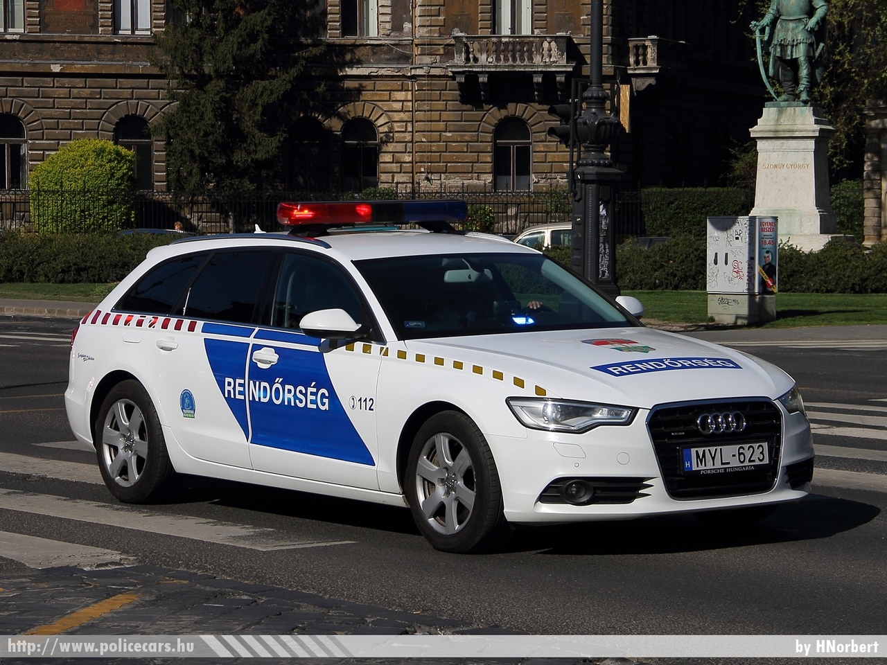 Audi A6 Avant V6 3.0 TDI quattro, fotó: HNorbert
Keywords: rendőr rendőrautó rendőrség magyar Magyarország police policecar Hungary hungarian MYL-623