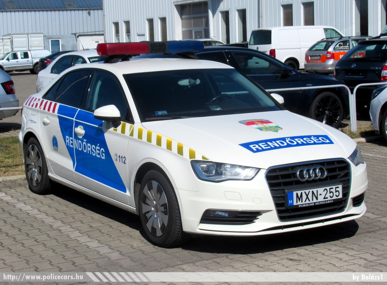 Audi A3 Limousine TFSI, fotó: Balázs1
Keywords: rendőr rendőrautó rendőrség magyar Magyarország police policecar Hungary hungarian MXN-255