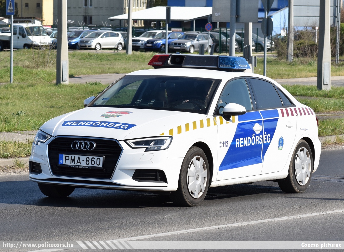 Audi A3 Limousine TFSI, fotó: Gzozzo pictures
Keywords: rendőr rendőrautó rendőrség magyar Magyarország police policecar Hungary hungarian PMA-860