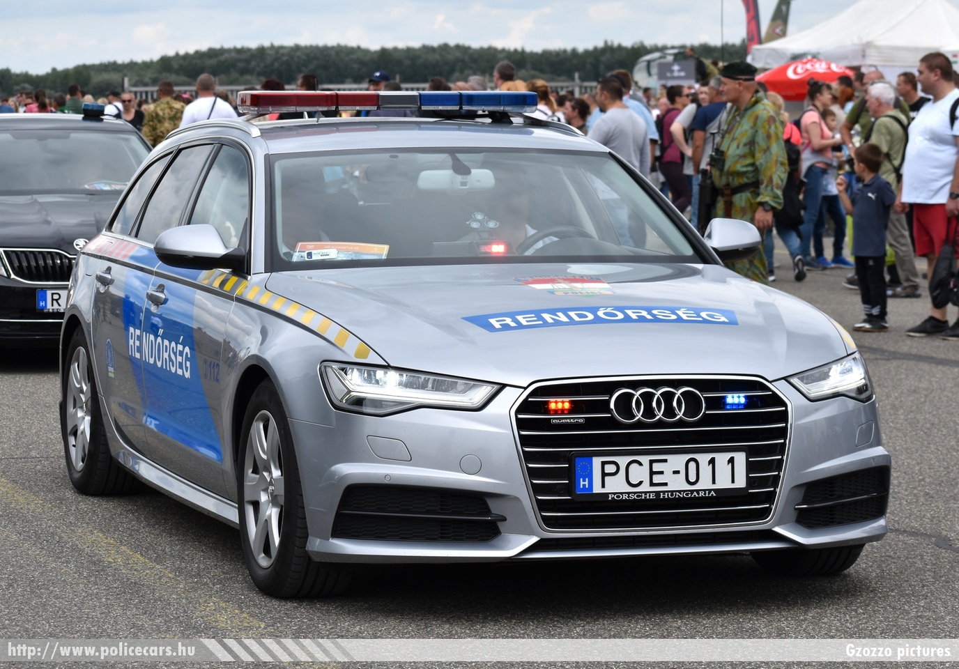 Audi A6 Avant quattro, fotó: Gzozzo pictures
Keywords: rendőr rendőrautó rendőrség magyar Magyarország police policecar Hungary hungarian PCE-011