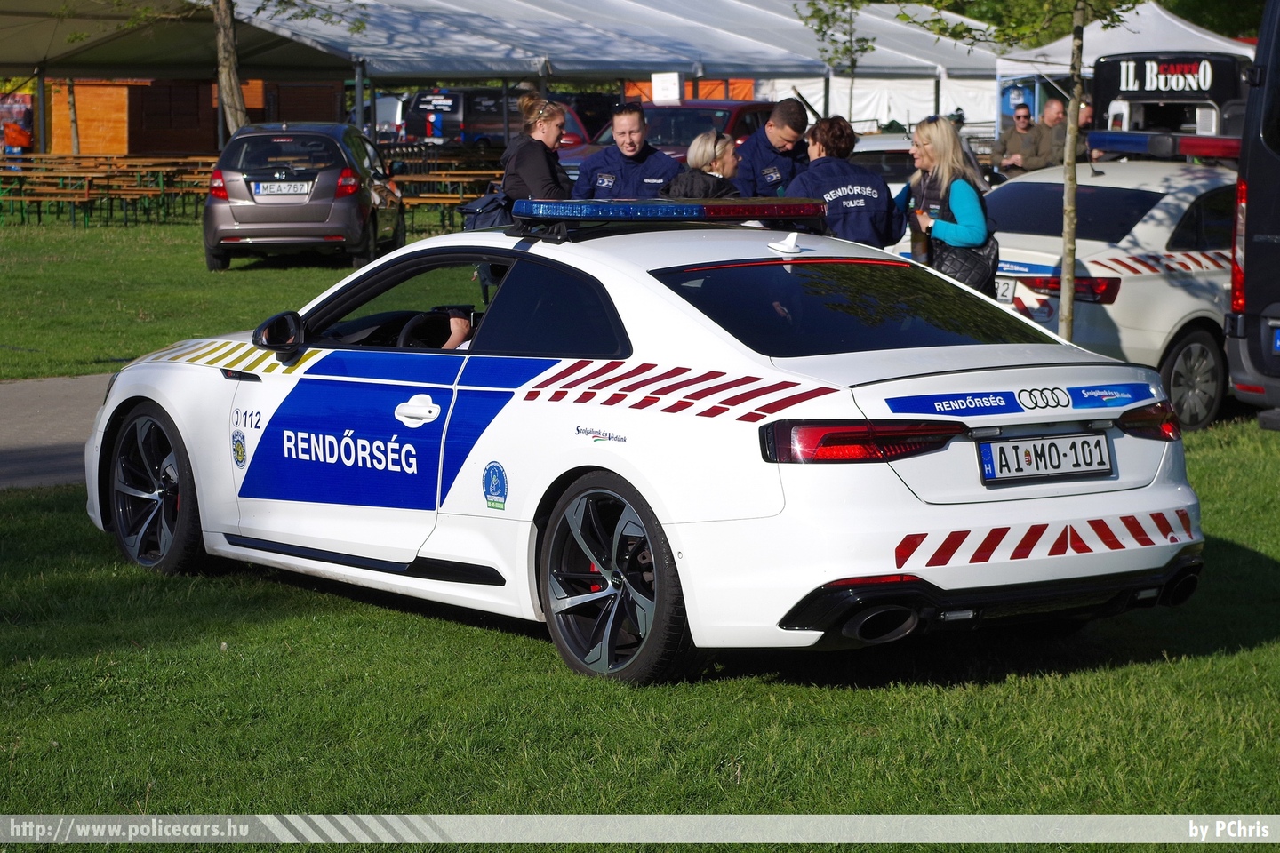 Audi RS5, fotó: PChris
Keywords: rendőr rendőrautó rendőrség magyar Magyarország police policecar Hungary hungarian AIMO-101