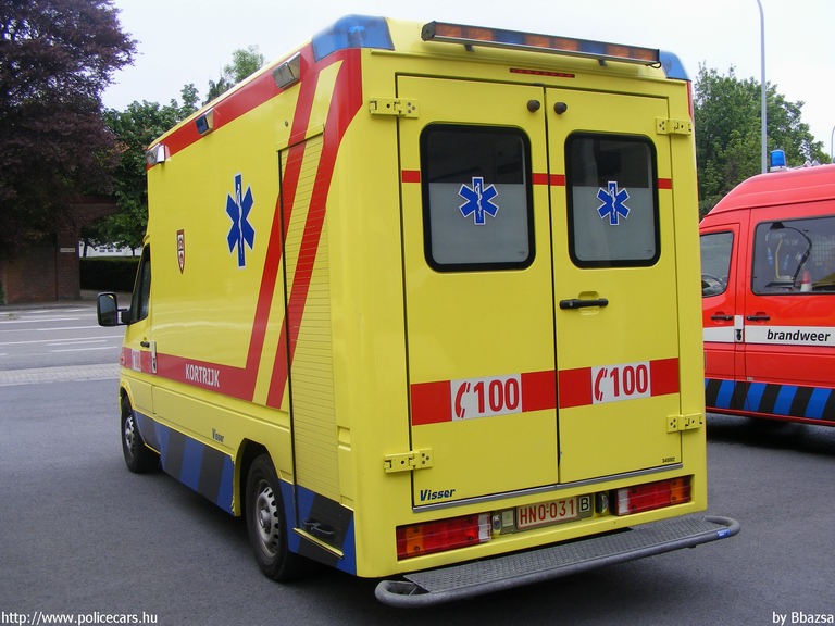 Mercedes Sprinter, fotó: Bbazsa
Keywords: mentő mentőautó belga Belgium