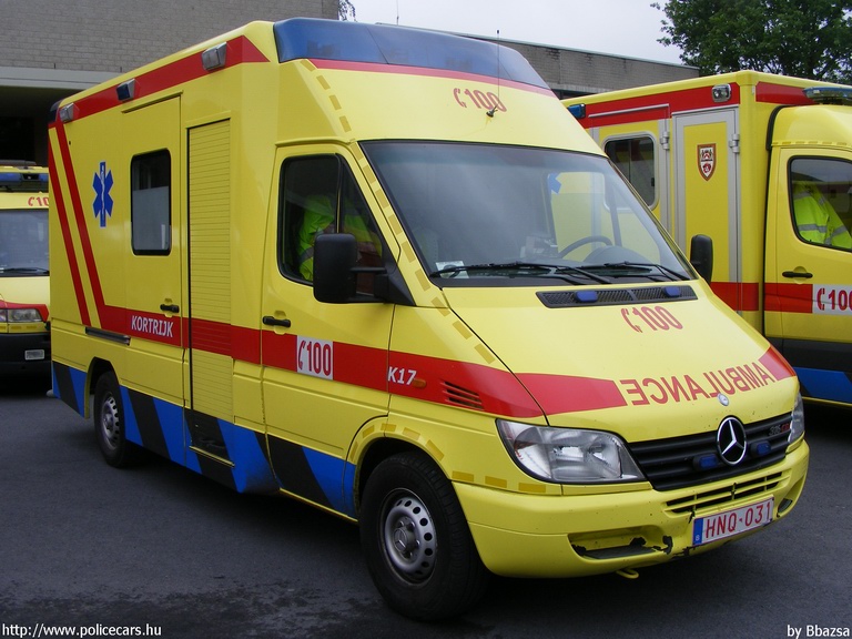 Mercedes Sprinter, fotó: Bbazsa
Keywords: mentő mentőautó belga Belgium