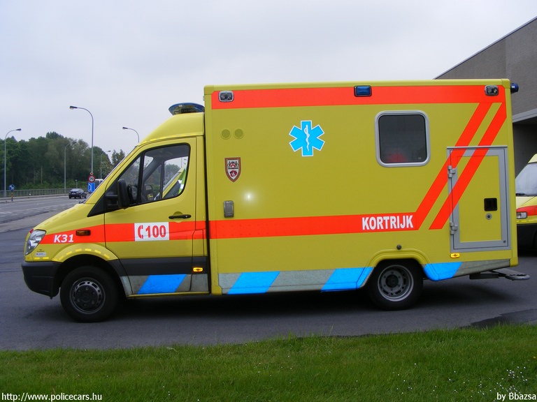 Mercedes Sprinter II, fotó: Bbazsa
Keywords: mentő mentőautó belga Belgium