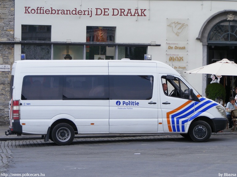 Mercedes Sprinter II, fotó: Bbazsa
Keywords: rendőrautó rendőrség rendőr belga Belgium