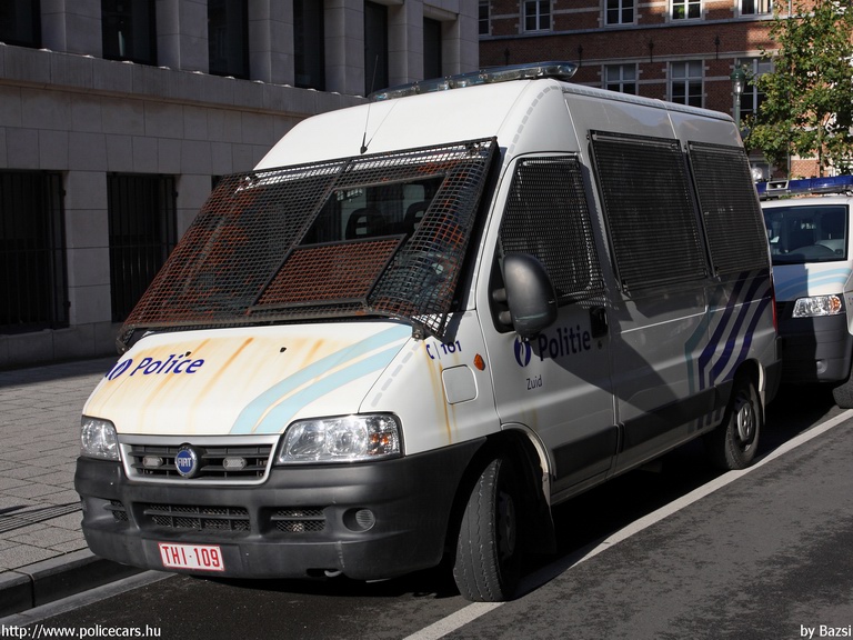 Fiat Ducato, fotó: Bazsi
Keywords: rendőr rendőrautó rendőrség belga Belgium
