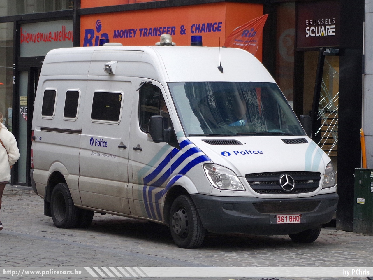 Mercedes-Benz Sprinter II, Brüsszel, fotó: PChris
Keywords: belga Belgium rendőr rendőrautó rendőrség belgian police policecar