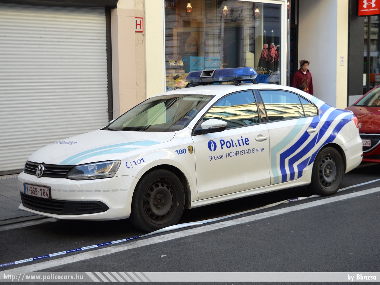 Volkswagen Jetta VI, Brüsszel, fotó: Bbazsa
Keywords: belga Belgium rendőr rendőrautó rendőrség belgian police policecar