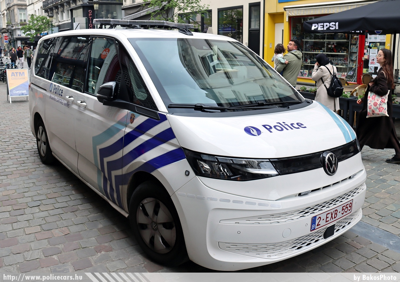 Volkswagen Transporter T7, Politie Brussel Hoofstad Elsene - Police Bruxelles Capitale Ixelles, fotó: BakosPhoto
Keywords: belga Belgium rendőr rendőrautó rendőrség belgian police policecar