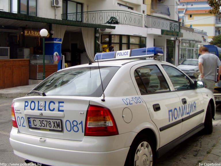Opel Astra G, fotó: Cspetyáné
Keywords: rendőr rendőrautó rendőrség Bulgária bolgár