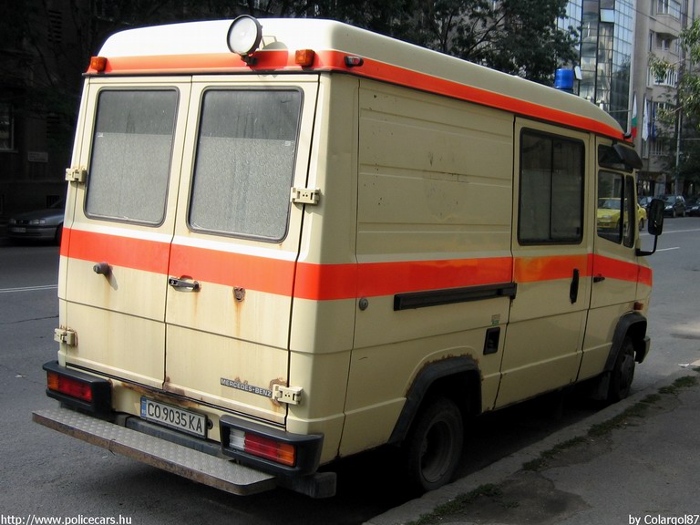 Mercedes-Benz Vario, fotó: Colargol87
Keywords: mentő mentőautó Bulgária bolgár