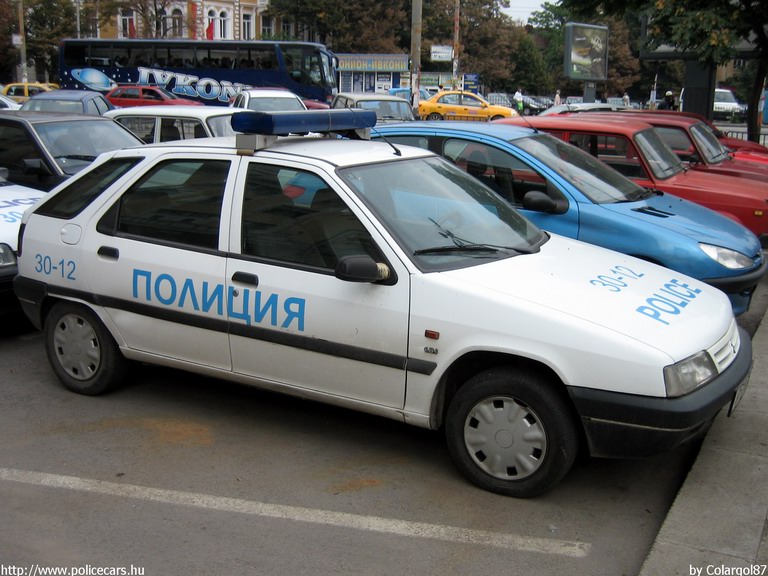 Citroen ZX, fotó: Colargol87
Keywords: rendőr rendőrautó rendőrség Bulgária bolgár