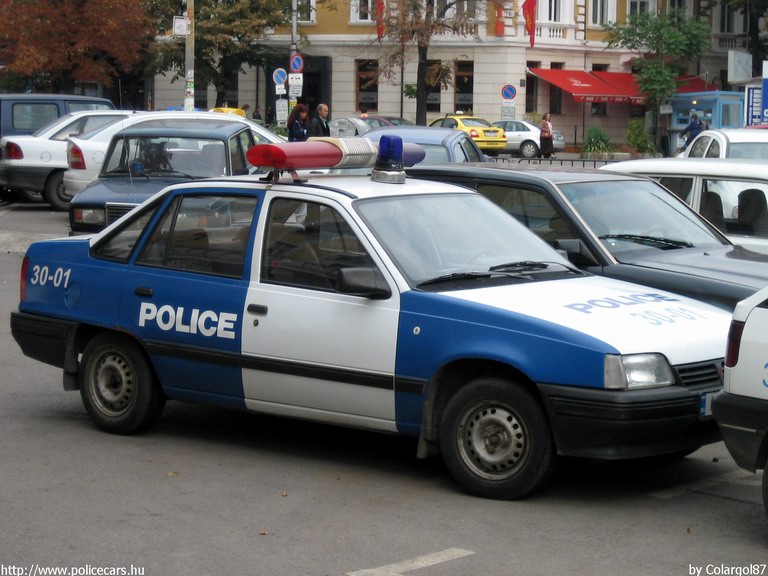 Daewoo Racer, fotó: Colargol87
Keywords: rendőr rendőrautó rendőrség Bulgária bolgár