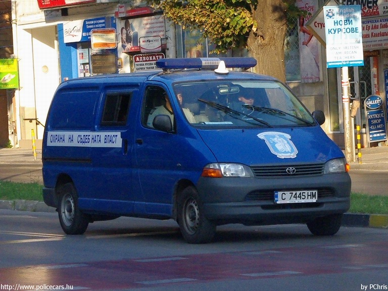 Toyota Hiace, fotó: PChris
Keywords: rendőr rendőrautó rendőrség Bulgária bolgár