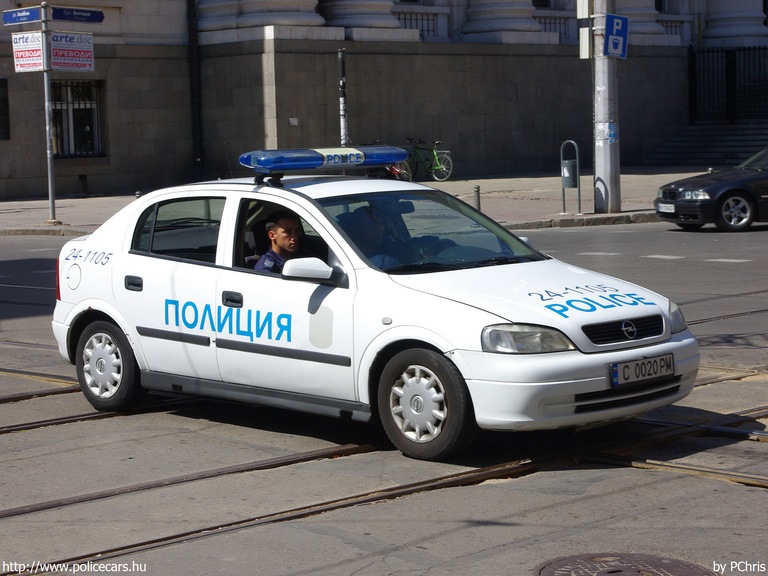 Opel Astra G, fotó: PChris
Keywords: rendőr rendőrautó rendőrség Bulgária bolgár