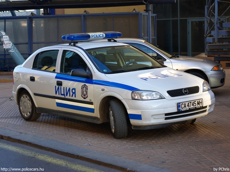 Opel Astra G, fotó: PChris
Keywords: rendőr rendőrautó rendőrség Bulgária bolgár
