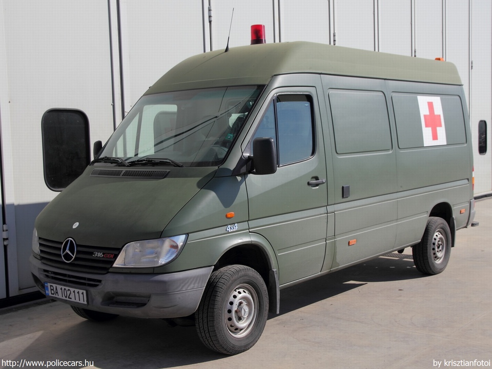 Mercedes-Benz Sprinter 316 CDI 4x4, fotó: krisztianfotoi
Keywords: bolgár Bulgária mentő mentőautó katonai