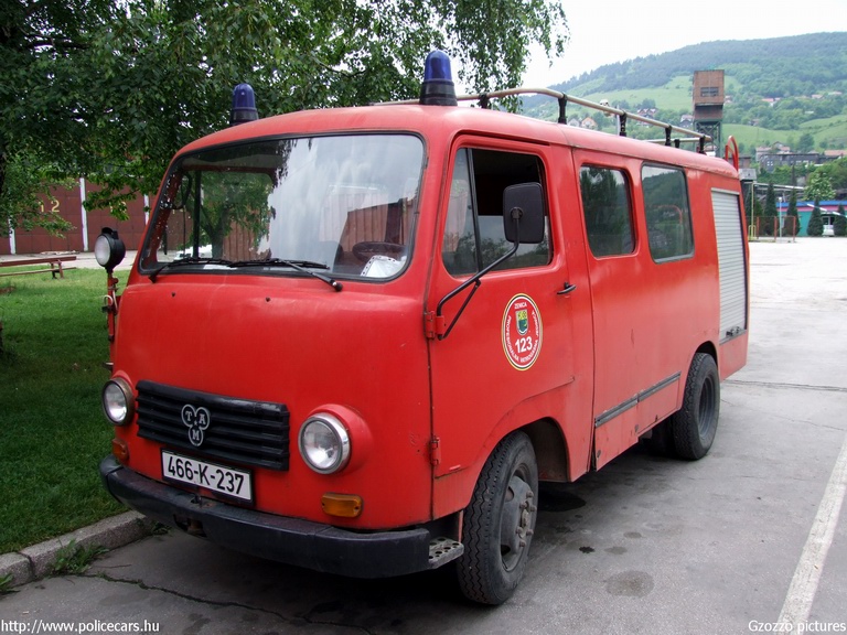 TAM, fotó: Gzozzo pictures
Keywords: Bosznia-Hercegovina bosnyák boszniai tûzoltó tûzoltóautó tûzoltóság