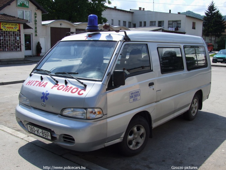 Hyundai, fotó: Gzozzo pictures
Keywords: Bosznia-Hercegovina bosnyák boszniai mentő mentőautó