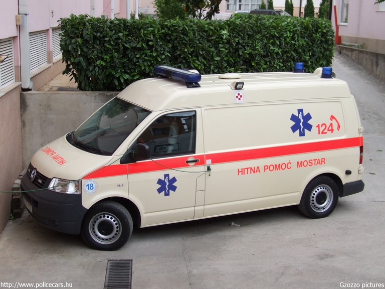 Volkswagen Transporter T5, fotó: Gzozzo pictures
Keywords: Bosznia-Hercegovina bosnyák boszniai mentő mentőautó