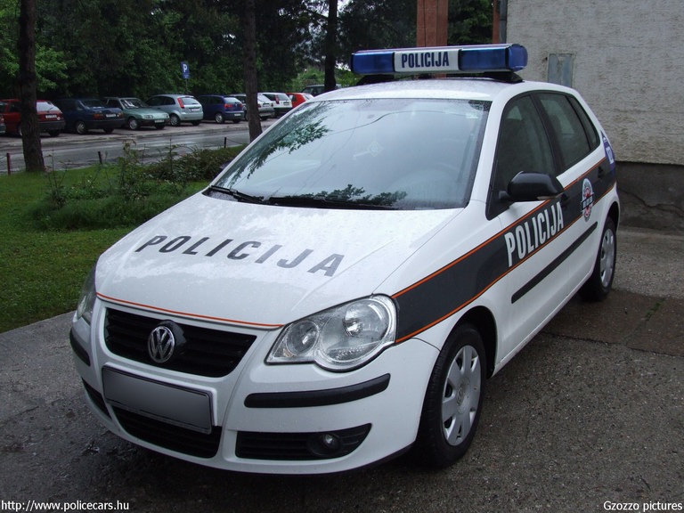 Volkswagen Polo, fotó: Gzozzo pictures
Keywords: Bosznia-Hercegovina bosnyák rendőr boszniai rendőrautó rendőrség