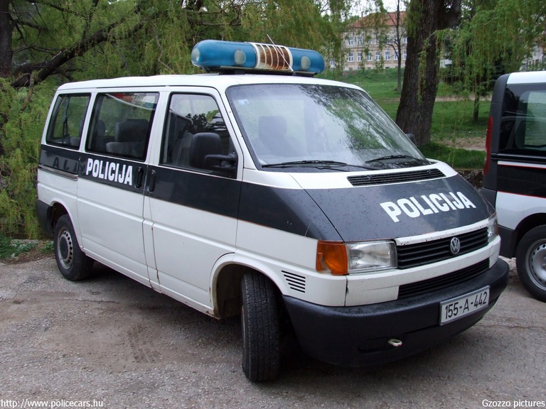 Volkswagen Transporter T4, fotó: Gzozzo pictures
Keywords: Bosznia-Hercegovina bosnyák rendőr boszniai rendőrautó rendőrség