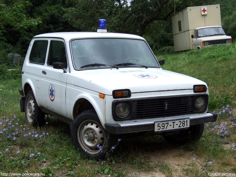 Lada Niva, Donji Vakuf, fotó: Gzozzo pictures
Keywords: Bosznia-Hercegovina mentő mentőautó
