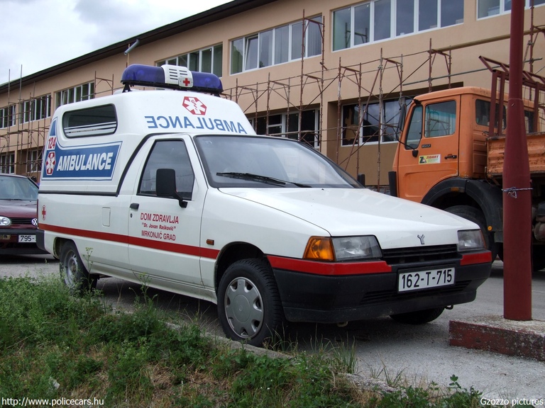 Zastava Yugo Florida, Mrkonjic Grad, fotó: Gzozzo pictures
Keywords: Bosznia-Hercegovina mentő mentőautó