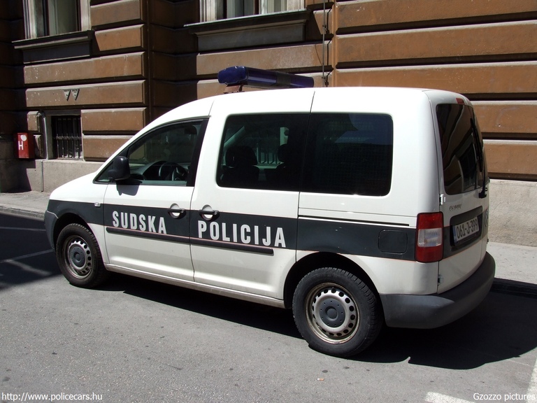 Volkswagen Caddy, fotó: Gzozzo pictures
Keywords: Bosznia-Hercegovina rendőr rendőrautó rendőrség