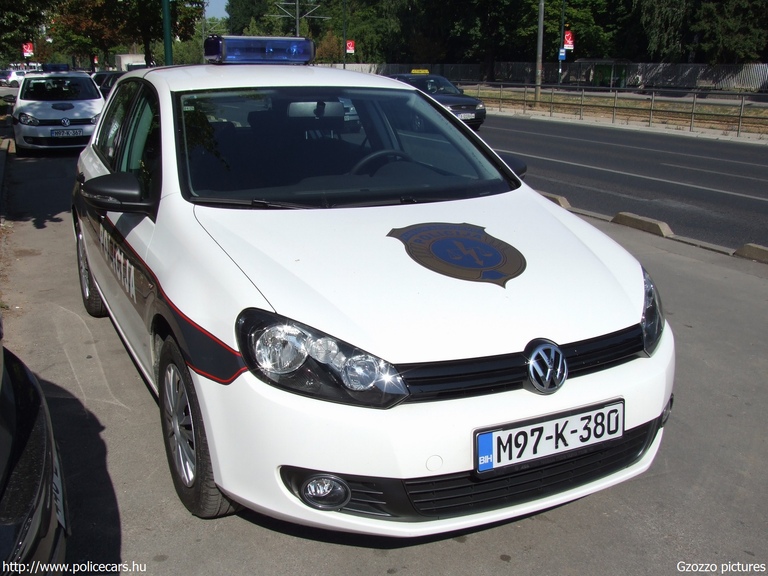 Volkswagen Golf VI, fotó: Gzozzo pictures
Keywords: Bosznia-Hercegovina rendőr rendőrautó rendőrség