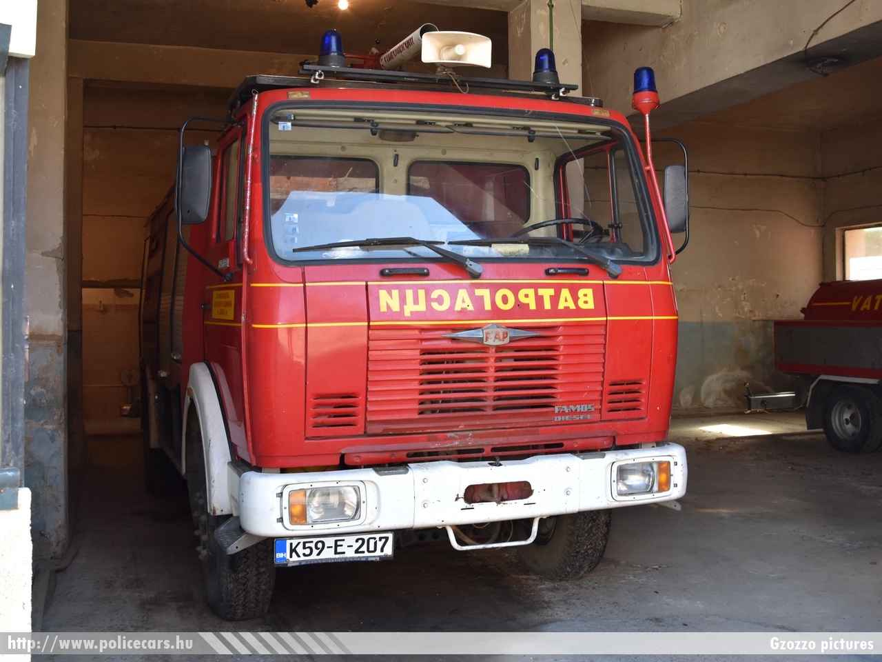 FAP 1620, Samac, fotó: Gzozzo pictures
Keywords: Bosznia-Hercegovina tûzoltó tûzoltóautó tûzoltóság bosnia bosnia-herzegovina fire firetruck