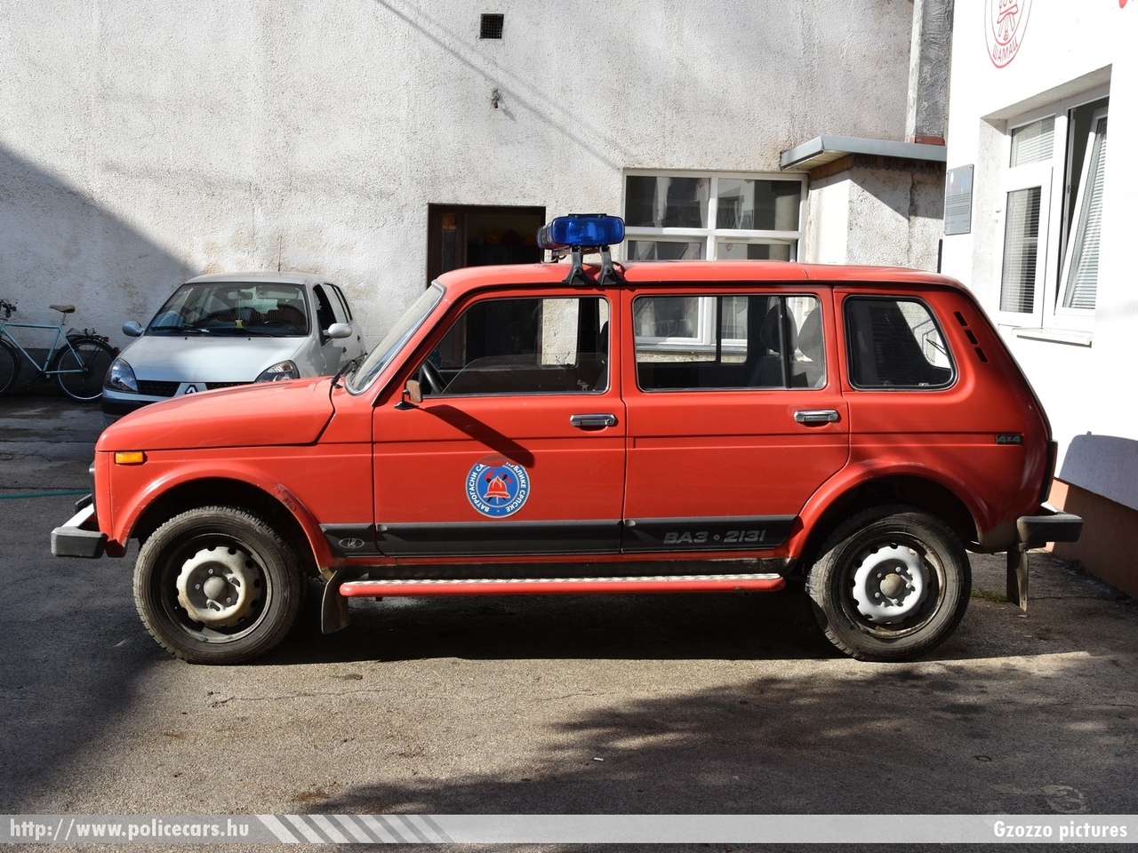 Lada Niva VAZ 2131, Samac, fotó: Gzozzo pictures
Keywords: Bosznia-Hercegovina tûzoltó tûzoltóautó tûzoltóság bosnia bosnia-herzegovina fire firetruck