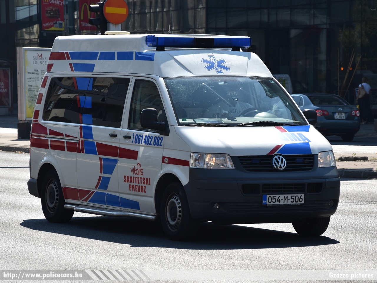 Volkswagen Transporter T5, fotó: Gzozzo pictures
Keywords: Bosznia-Hercegovina mentő mentőautó bosnia bosnia-herzegovina ambulance