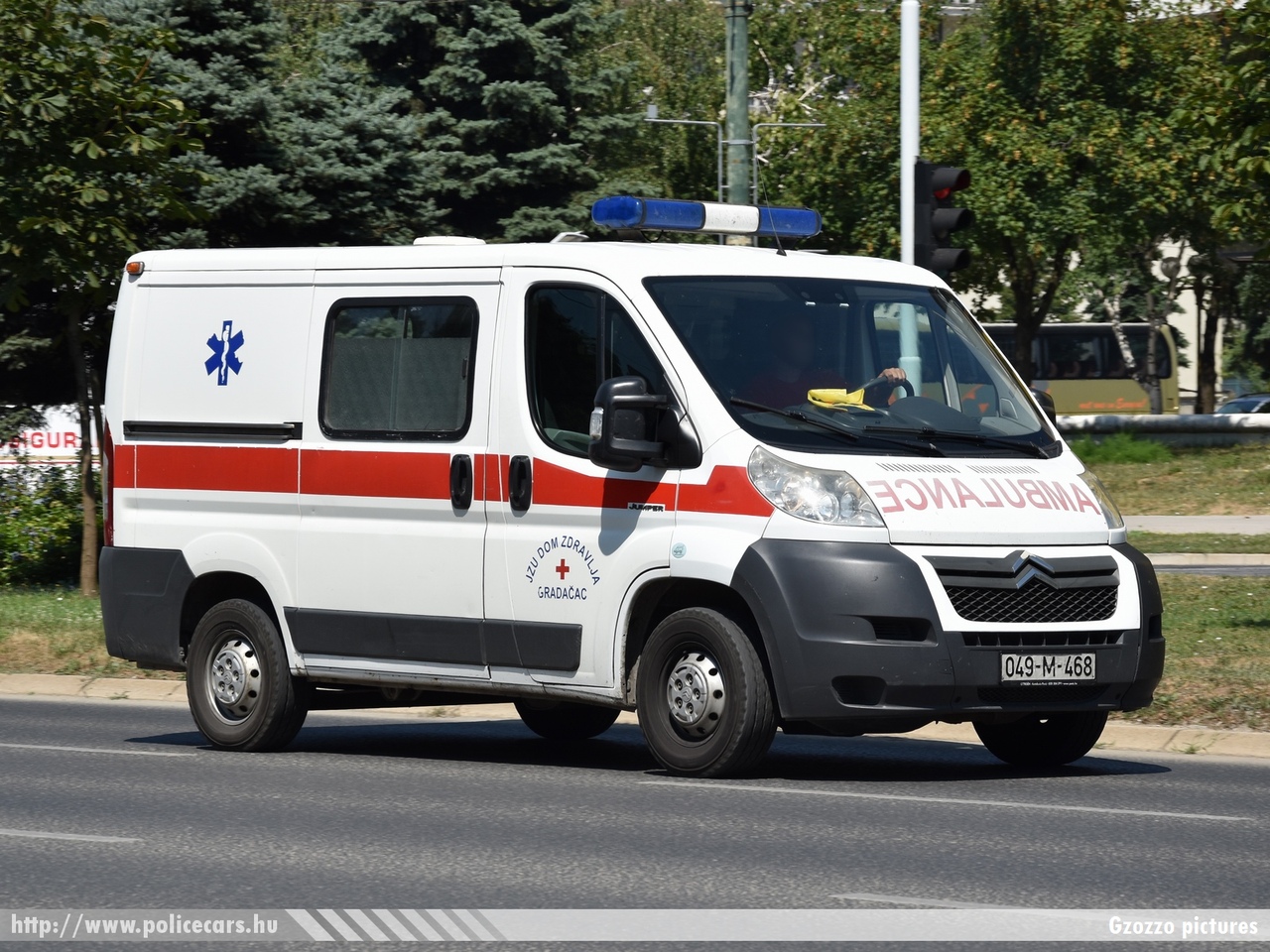 Citroen Jumper, Gradacac, fotó: Gzozzo pictures
Keywords: Bosznia-Hercegovina mentő mentőautó bosnia bosnia-herzegovina ambulance