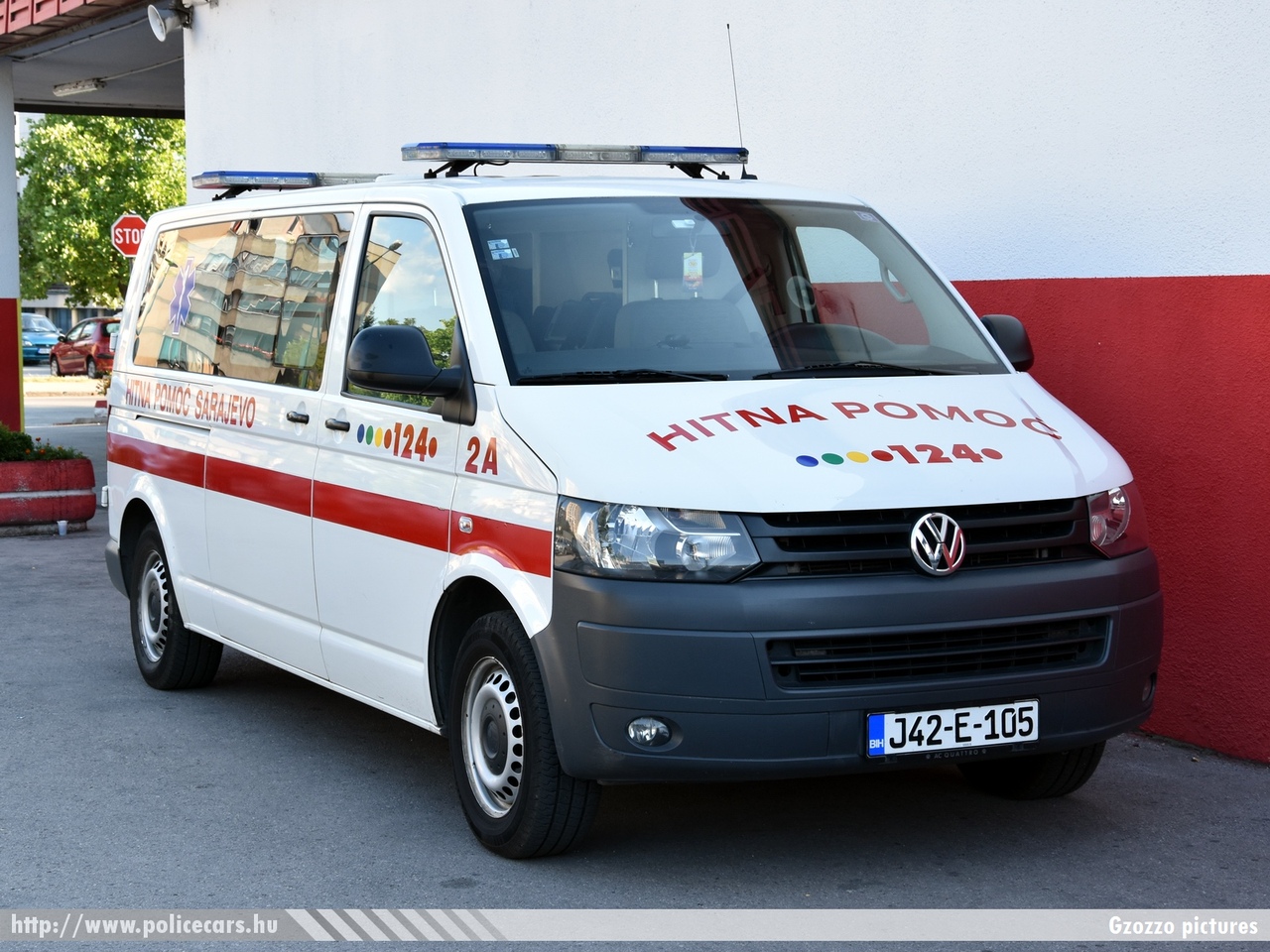 Volkswagen Transporter T5 facelift, Sarajevo, fotó: Gzozzo pictures
Keywords: Bosznia-Hercegovina mentő mentőautó bosnia bosnia-herzegovina ambulance