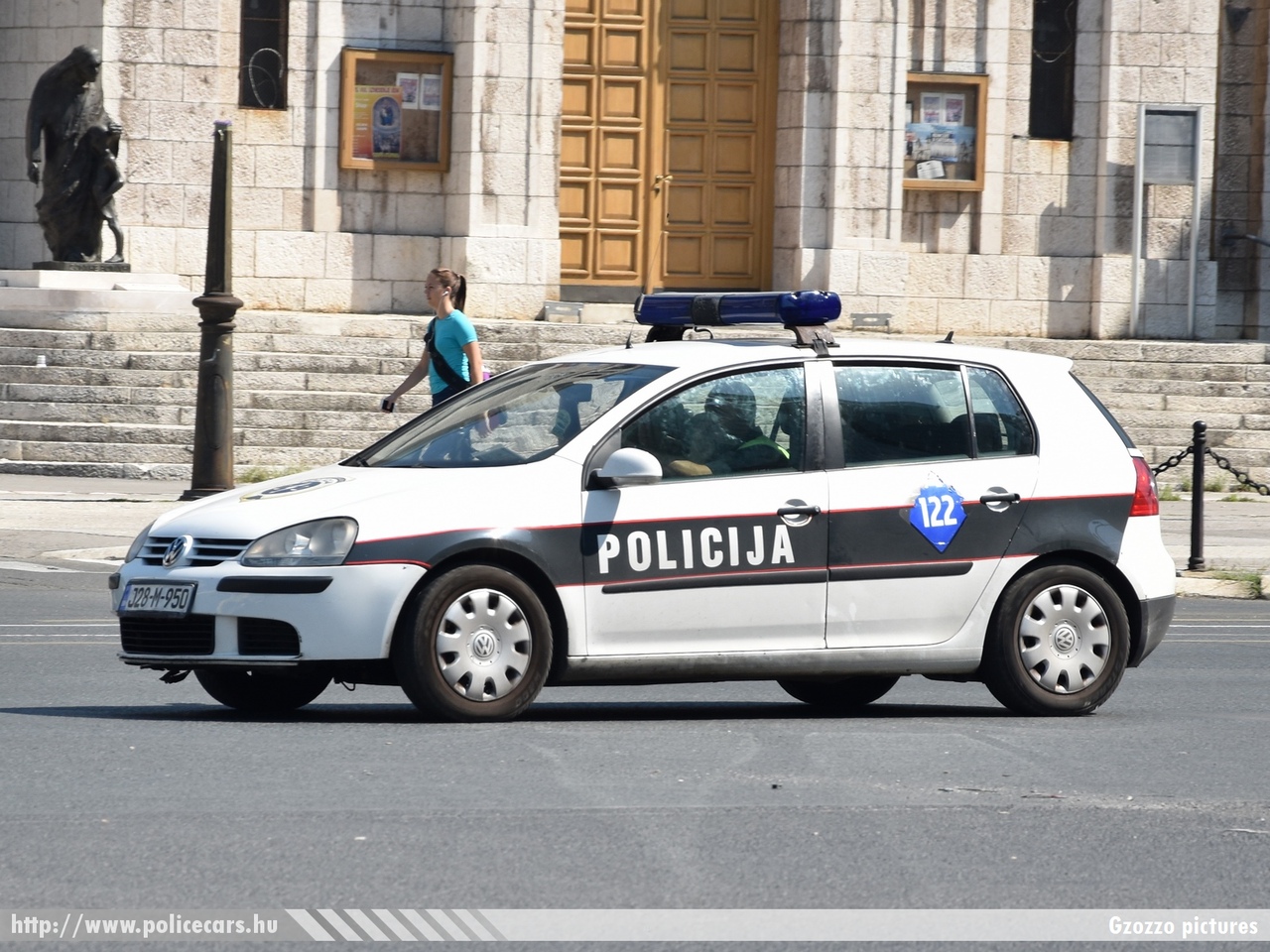 Volkswagen Golf V, Policija, MUP Kantona Sarajevo, fotó: Gzozzo pictures
Keywords: Bosznia-Hercegovina rendőr rendőrautó rendőrség bosnia bosnia-herzegovina police policecar