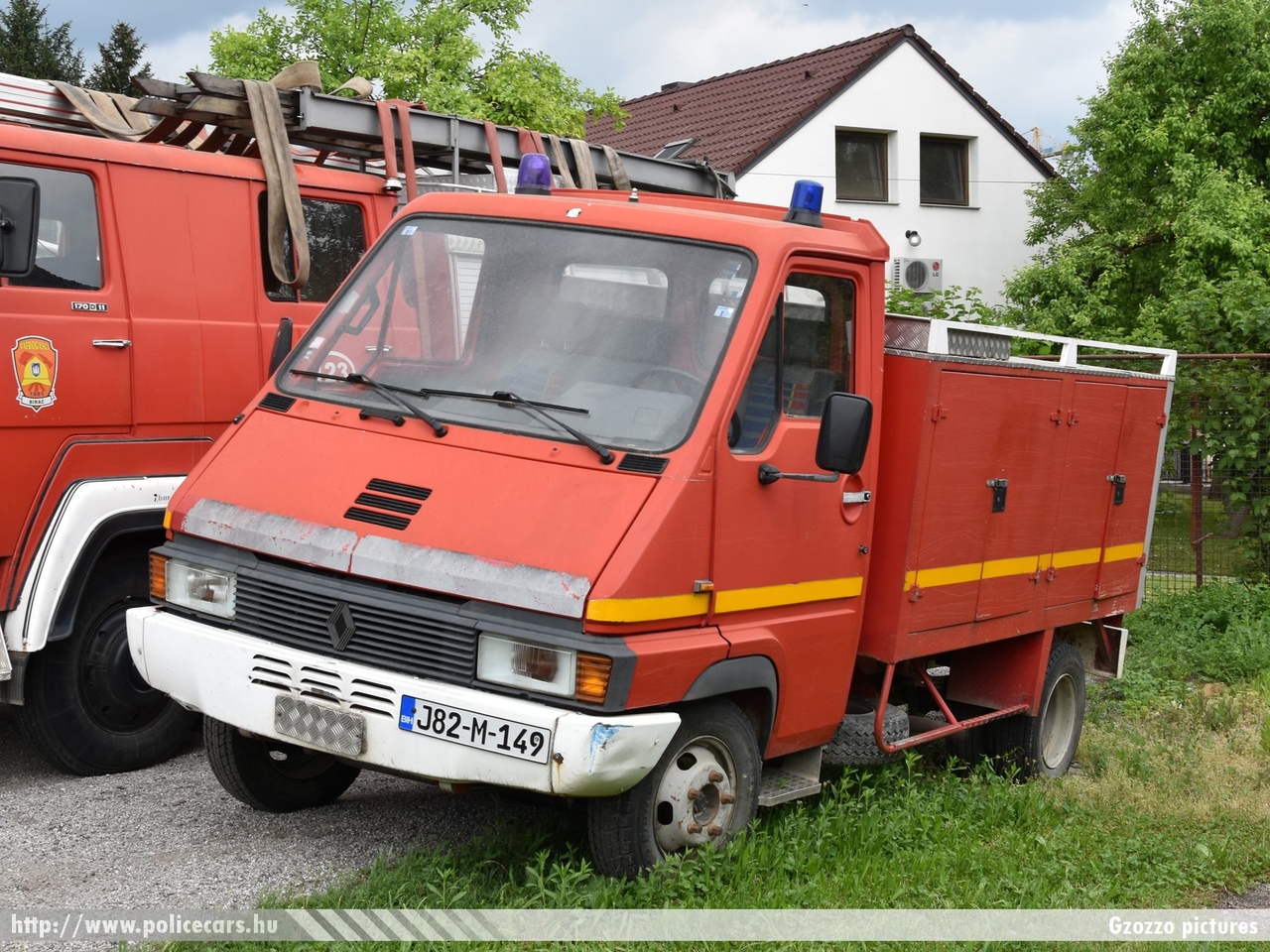 Renault Master, fotó: Gzozzo pictures
Keywords: Bosznia-Hercegovina tûzoltó tûzoltóautó tûzoltóság bosnia bosnia-herzegovina fire firetruck