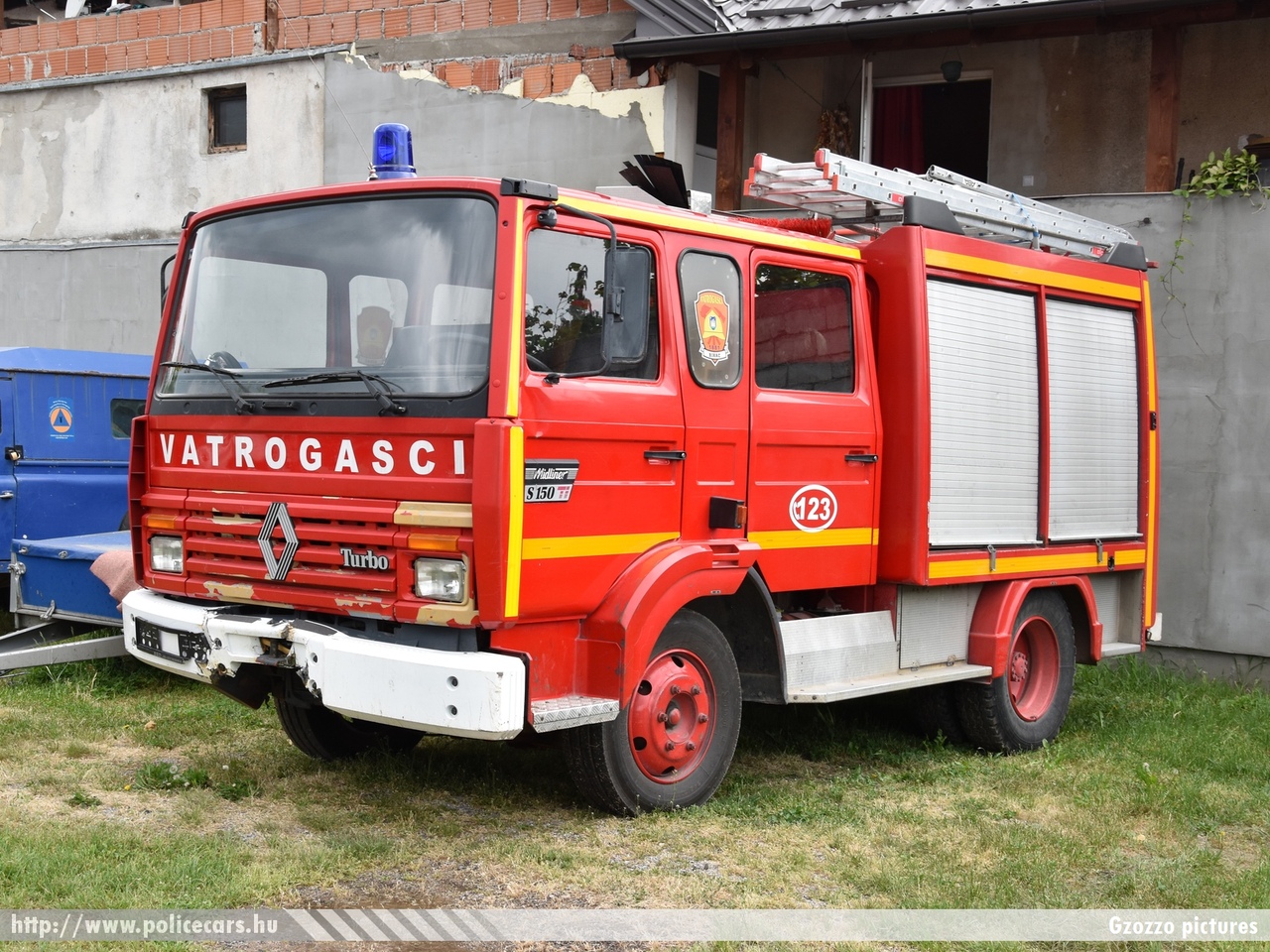 Renault Midliner S150, fotó: Gzozzo pictures
Keywords: Bosznia-Hercegovina tûzoltó tûzoltóautó tûzoltóság bosnia bosnia-herzegovina fire firetruck