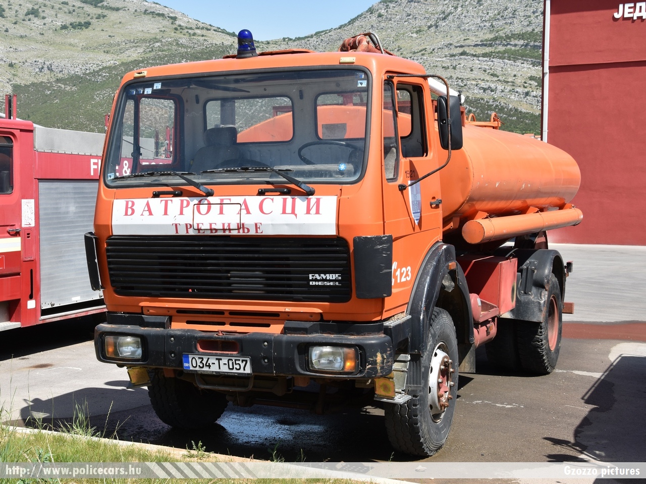 Famos Diesel, Trebinje, fotó: Gzozzo pictures
Keywords: Bosznia-Hercegovina tûzoltó tûzoltóautó tûzoltóság bosnia bosnia-herzegovina fire firetruck republika srpska boszniai szerb