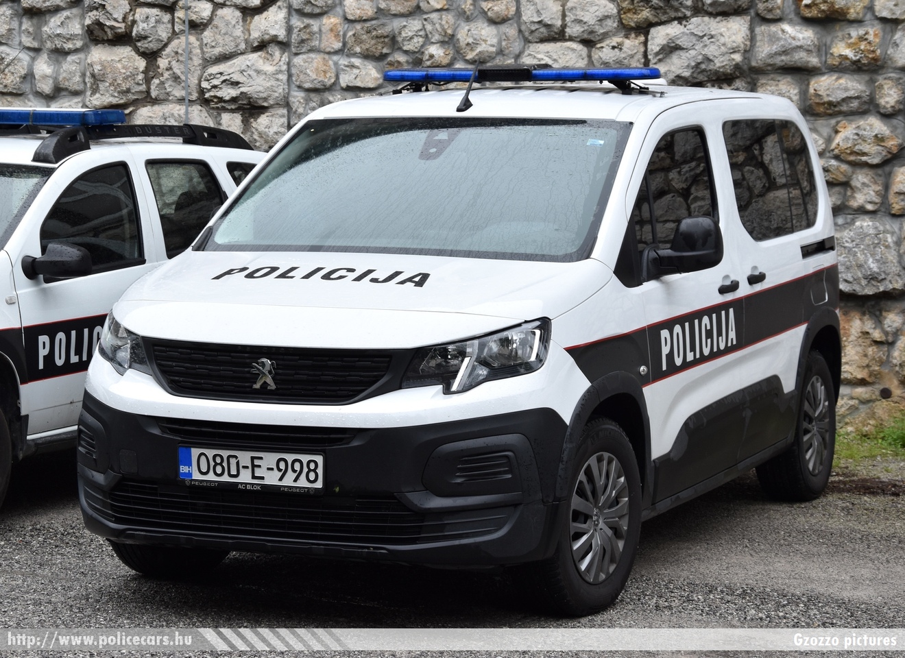 Peugeot Rifter, MUP Una-Sana Kanton, fotó: Gzozzo pictures
Keywords: Bosznia-Hercegovina bosnia bosnia-herzegovina bosnyák police policecar rendőrautó rendőr rendőrség
