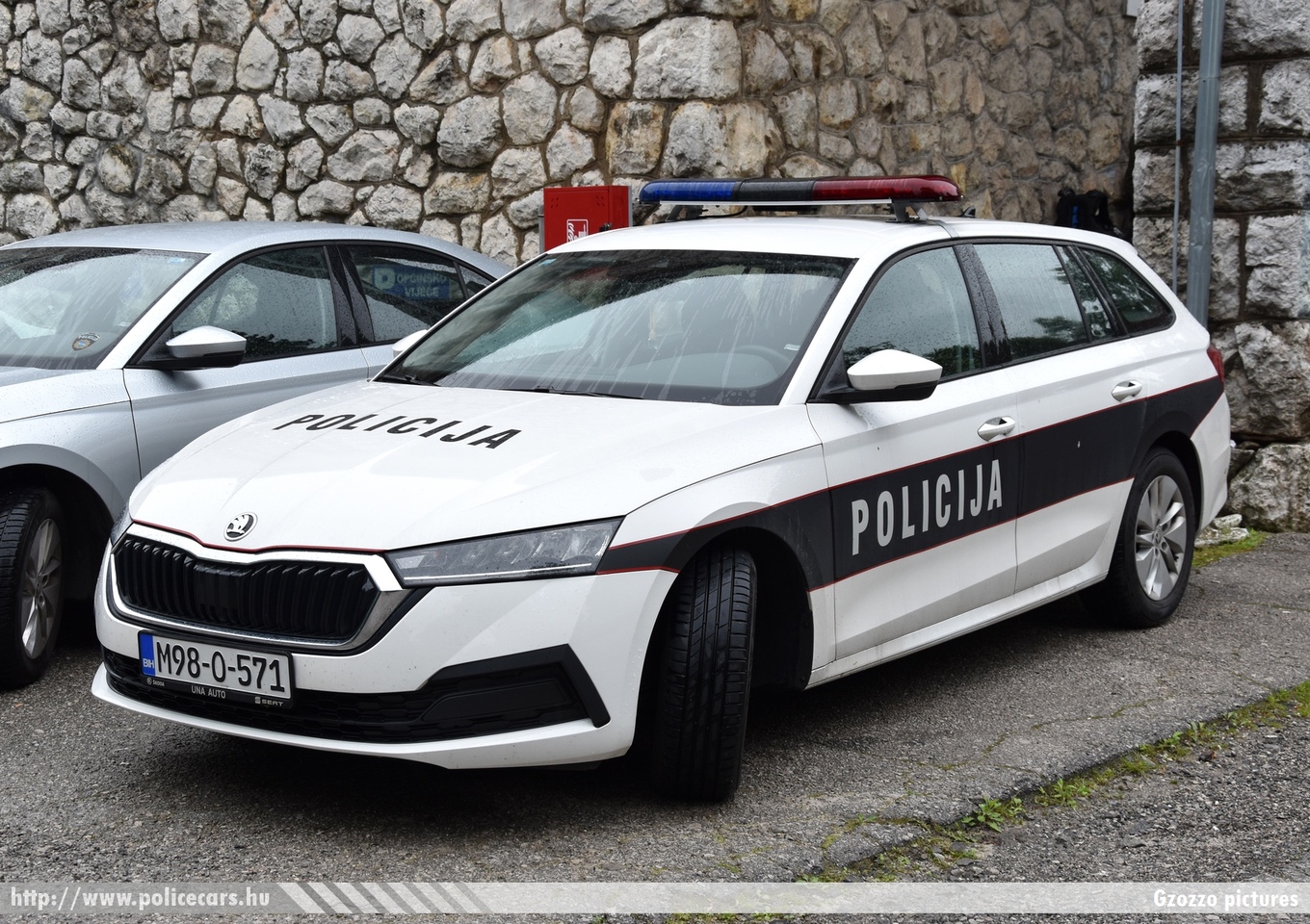 Skoda Octavia IV, MUP Una-Sana Kanton, fotó: Gzozzo pictures
Keywords: Bosznia-Hercegovina bosnia bosnia-herzegovina bosnyák police policecar rendőrautó rendőr rendőrség