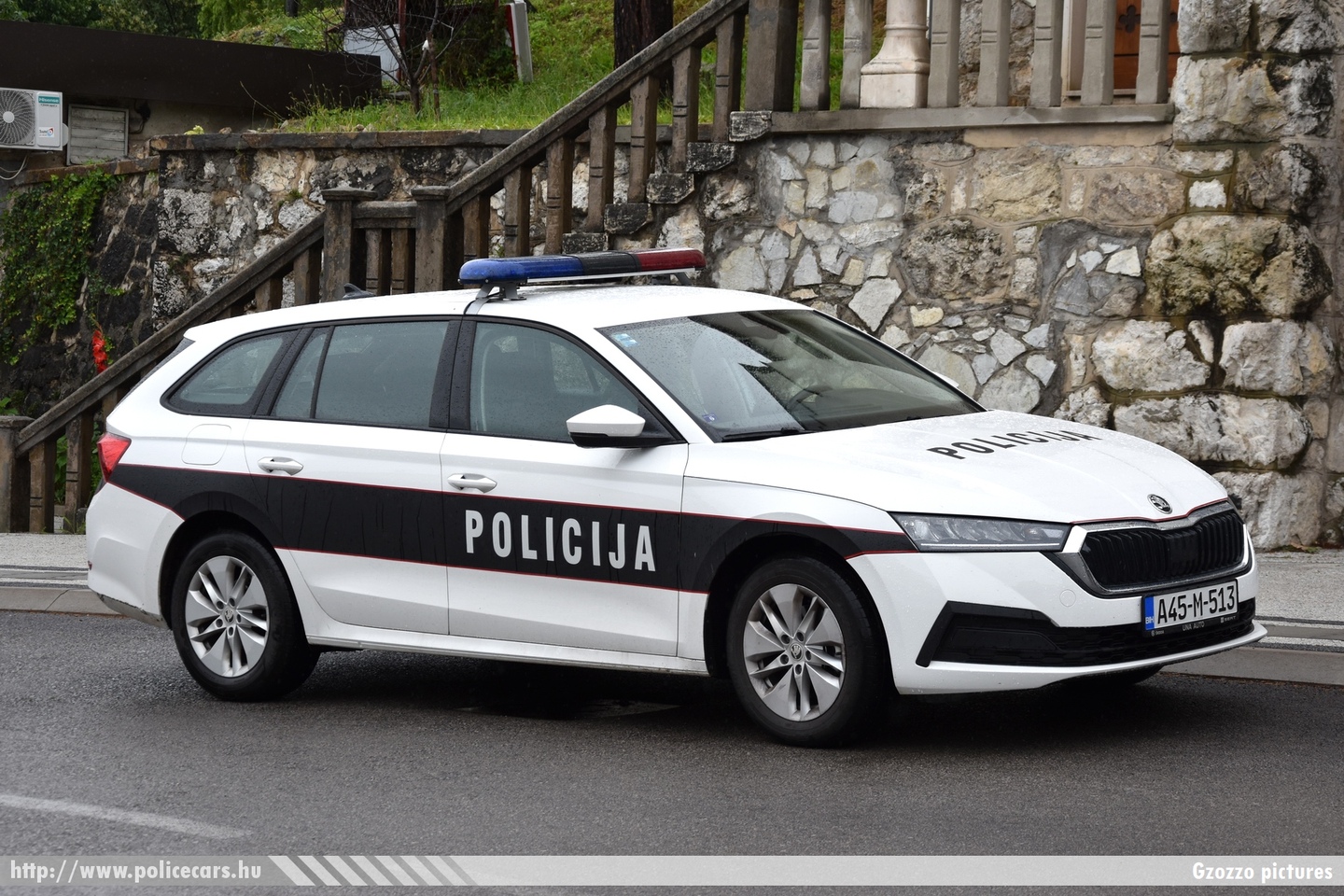 Skoda Octavia IV, MUP Una-Sana Kanton, fotó: Gzozzo pictures
Keywords: Bosznia-Hercegovina bosnia bosnia-herzegovina bosnyák police policecar rendőrautó rendőr rendőrség