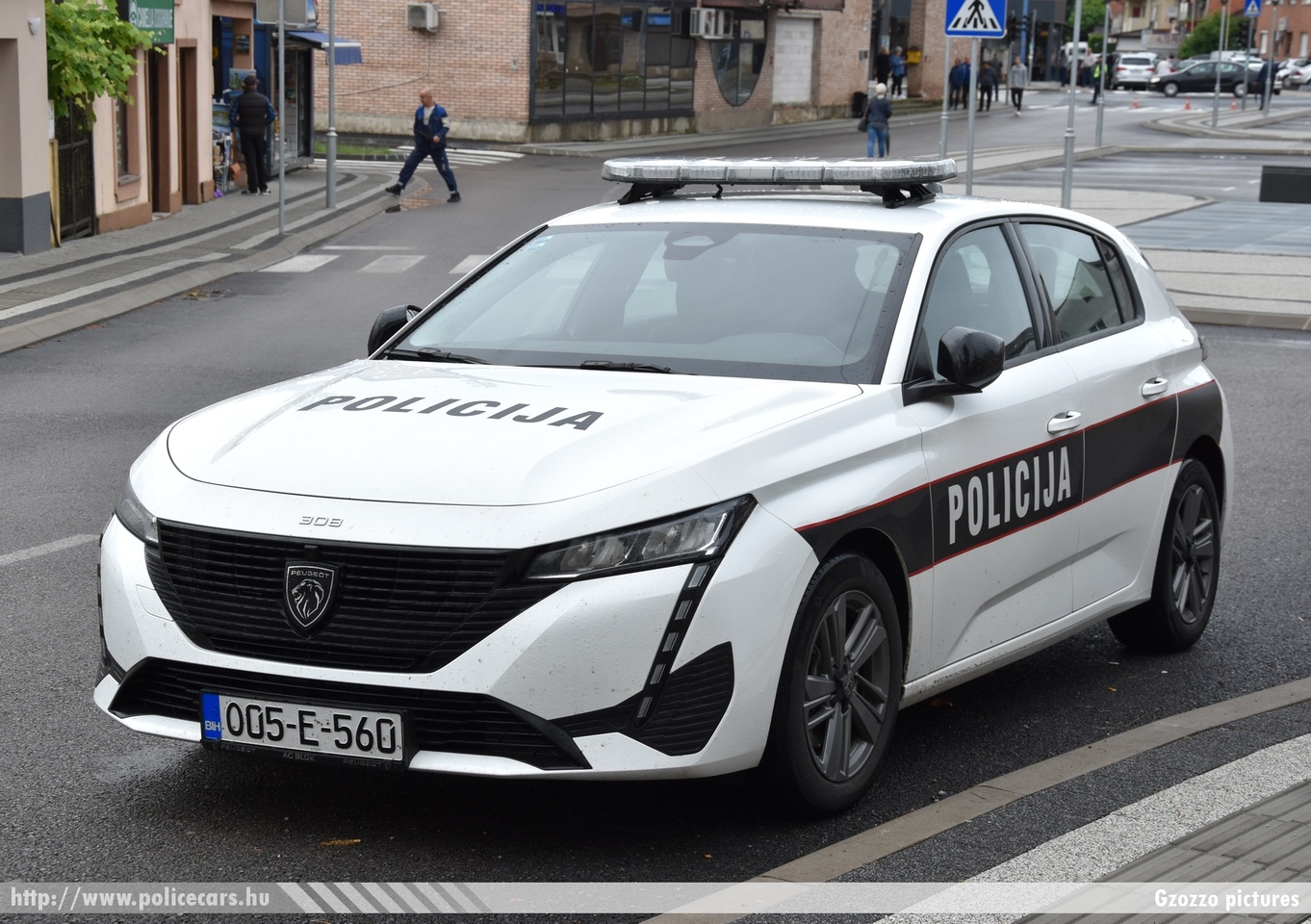 Peugeot 308, MUP Una-Sana Kanton, fotó: Gzozzo pictures
Keywords: Bosznia-Hercegovina bosnia bosnia-herzegovina bosnyák police policecar rendőrautó rendőr rendőrség
