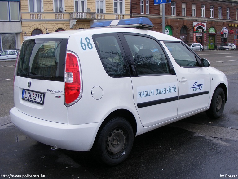 Skoda Roomster, Budapesti Közlekedési Vállalat Zrt., fotó: Bbazsa
Keywords: BKV LGL-216