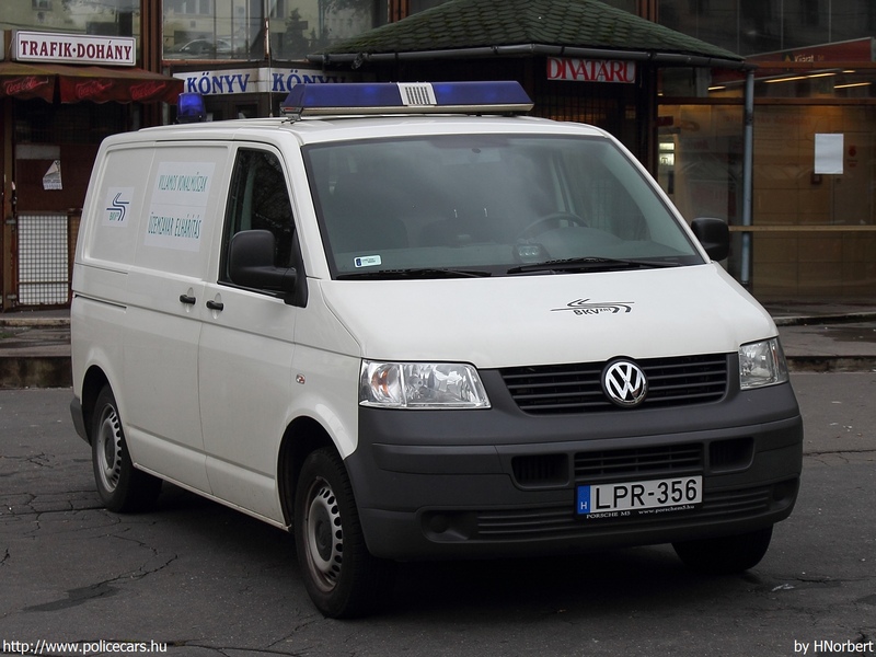 Volkswagen Transporter T5, Budapesti Közlekedési Vállalat Zrt., fotó: HNorbert
Keywords: BKV LPR-356