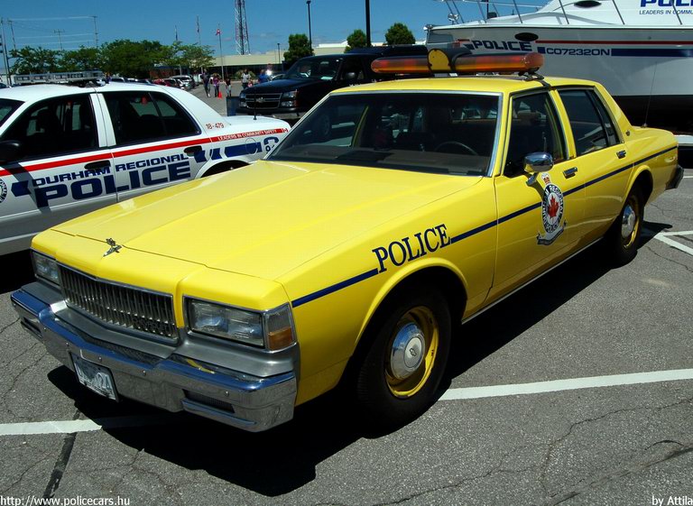 Keywords: kanadai Kanada Canada canadian policecar police rendőr rendőrautó rendőrség