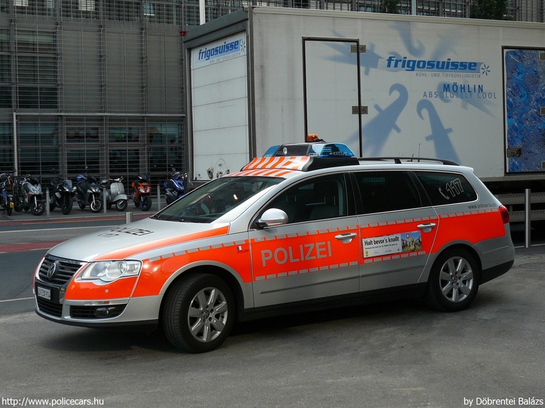 Volkswagen Passat, fotó: Döbrentei Balázs
Keywords: rendőr rendőrautó rendőrség svájci Svájc Switzerland swiss police policecar